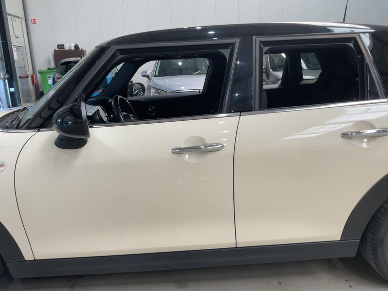MINI Cooper D 2019 – снимка 4