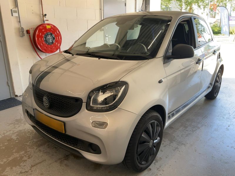 Smart forfour 1.0 Basis Standard 2015 – снимка 1