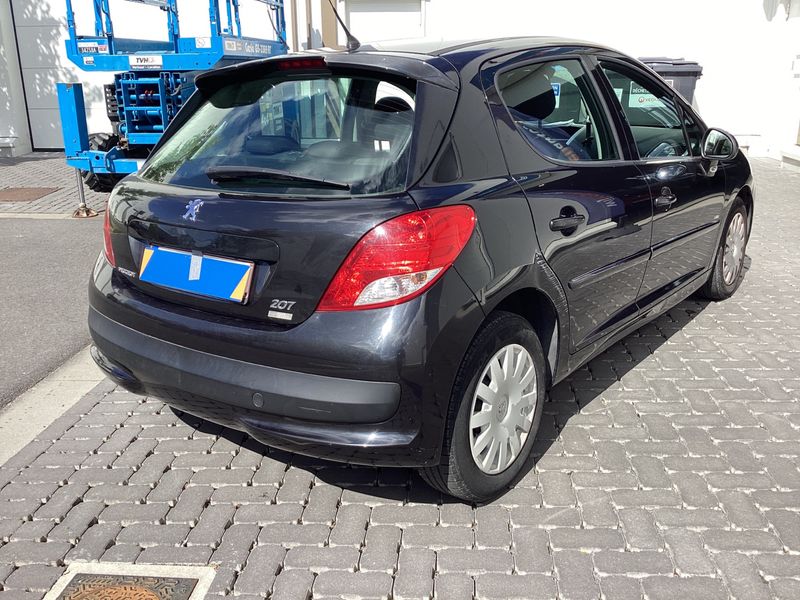 Peugeot 207 1.6 HDi 98G 2011 – снимка 2