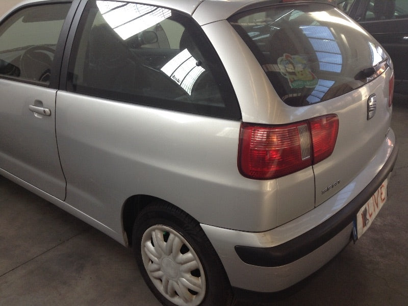 Seat Ibiza 1.4 Signo 2001 – снимка 3