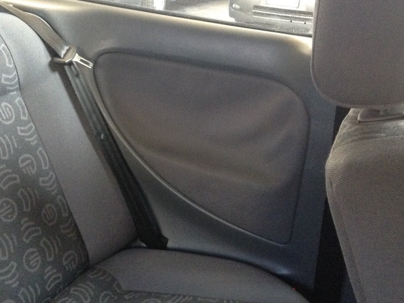 Seat Ibiza 1.4 Signo 2001 – снимка 23