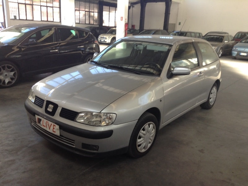 Seat Ibiza 1.4 Signo 2001 – снимка 1