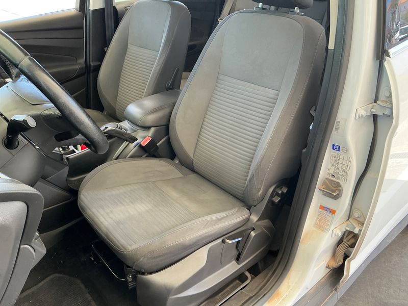 Ford C-Max 1.5 TDCi Titanium 2017 – снимка 32