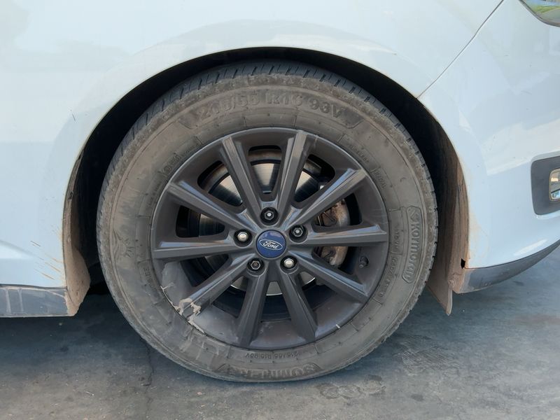 Ford C-Max 1.5 TDCi Titanium 2017 – снимка 11