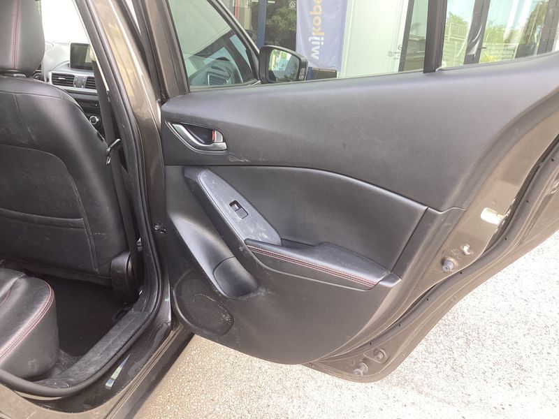Mazda 3 2.2 Turbodiesel Center-Line 2015 – снимка 34