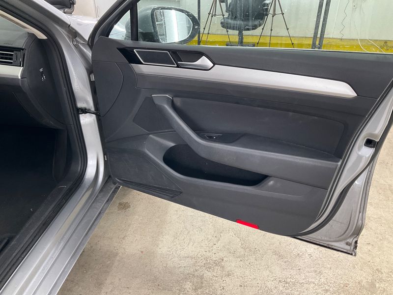 Volkswagen Passat 1.6 TDI Comfortline BlueMotion Tech 2018 – снимка 26