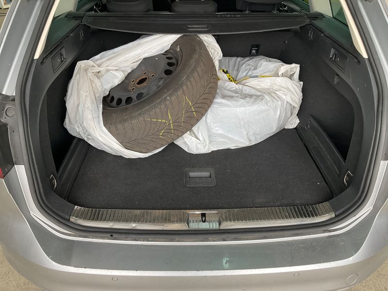 Volkswagen Passat 1.6 TDI Comfortline BlueMotion Tech 2018 – снимка 31
