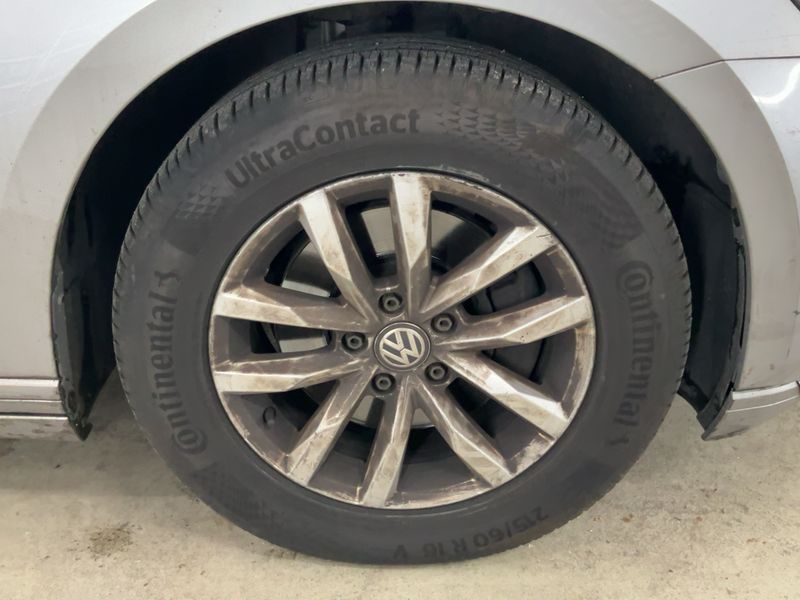 Volkswagen Passat 1.6 TDI Comfortline BlueMotion Tech 2018 – снимка 11