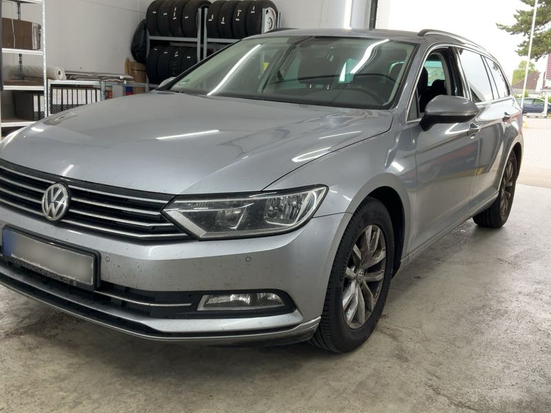 Volkswagen Passat 1.6 TDI Comfortline BlueMotion Tech 2018 – снимка 1