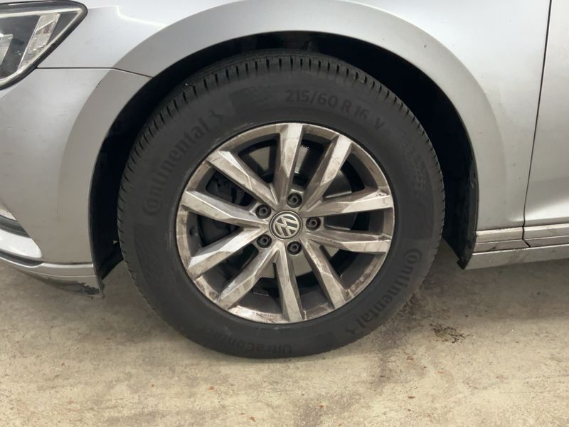 Volkswagen Passat 1.6 TDI Comfortline BlueMotion Tech 2018 – снимка 3