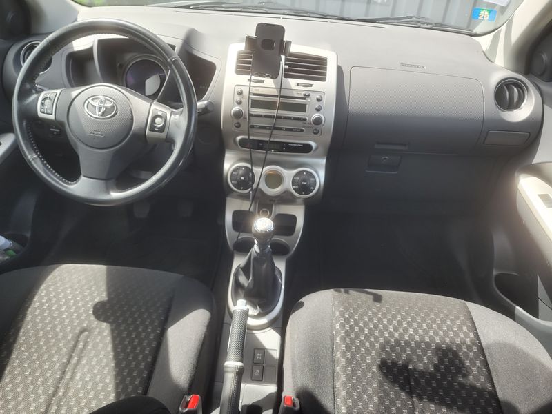 Toyota Urban Cruiser 1.4 D-4D Life 4x4 2010 – снимка 17