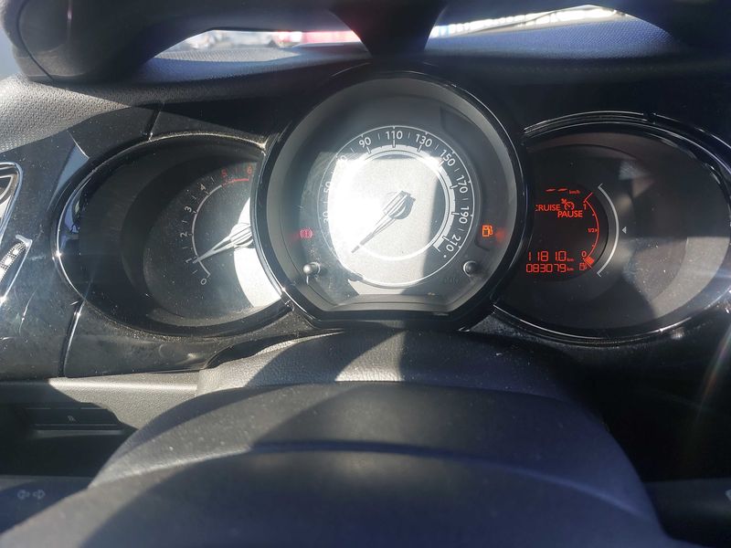 Citroen C3 1.6 Blue-HDi Exclusive 2016 – снимка 12