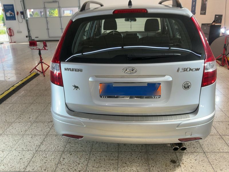 Hyundai i30 1.4 Classic 2012 – снимка 7