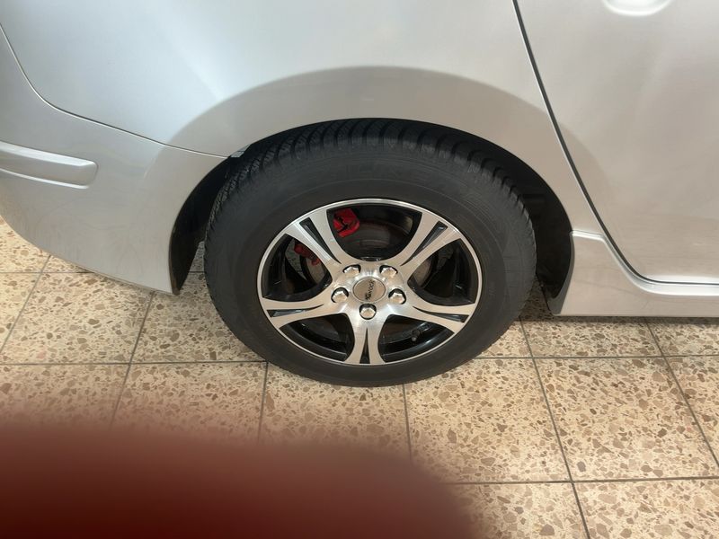 Hyundai i30 1.4 Classic 2012 – снимка 9