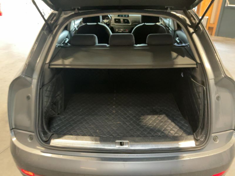 Audi Q3 2.0 TDI quattro Attraction 2011 – снимка 15