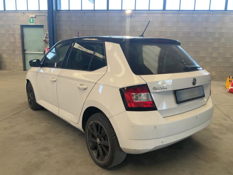 Skoda Fabia 1.0 MPI Ambition 2016 – снимка 6