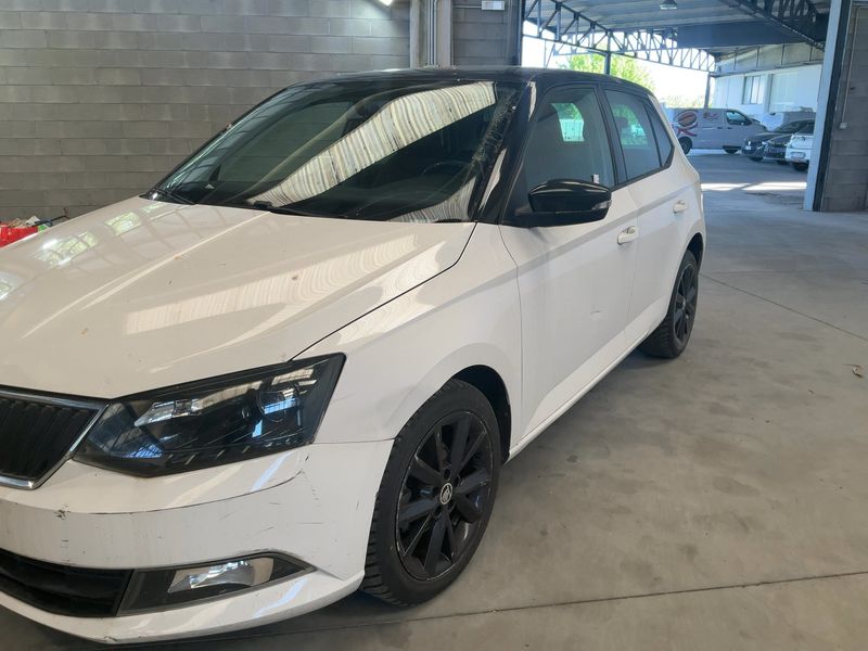 Skoda Fabia 1.0 MPI Ambition 2016 – снимка 2