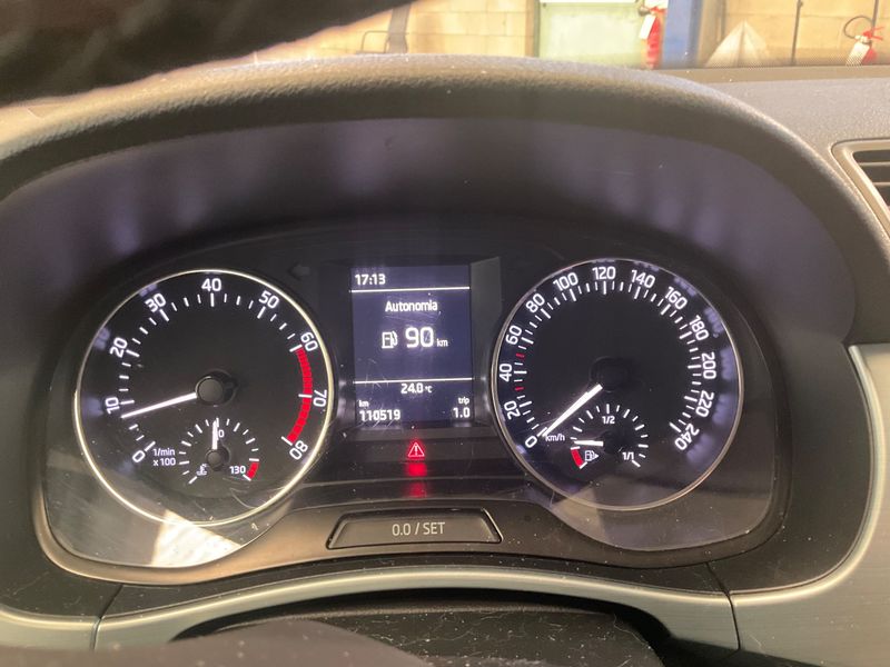 Skoda Fabia 1.0 MPI Ambition 2016 – снимка 18