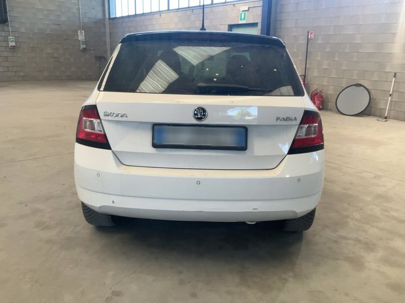 Skoda Fabia 1.0 MPI Ambition 2016 – снимка 7