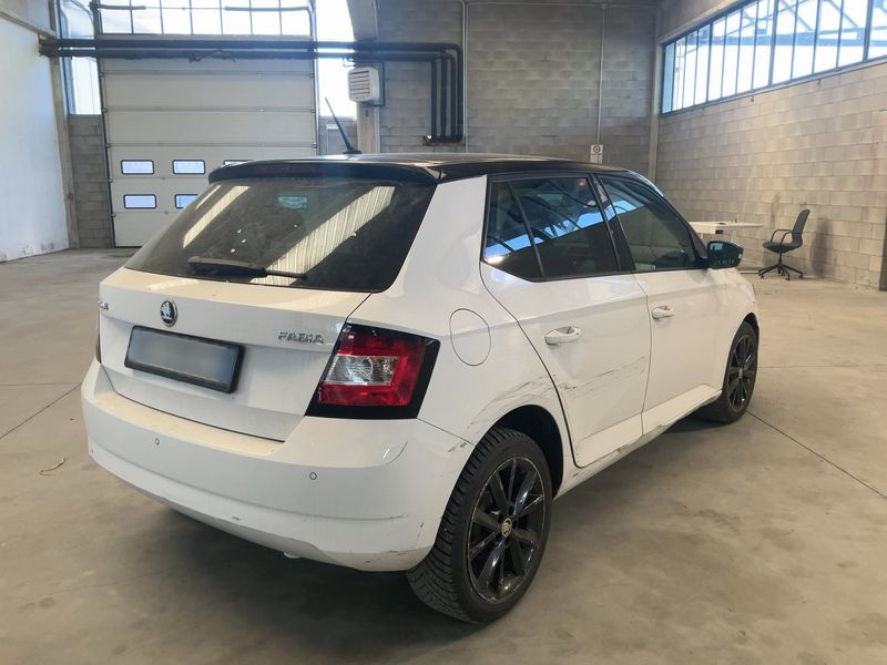 Skoda Fabia 1.0 MPI Ambition 2016 – снимка 8