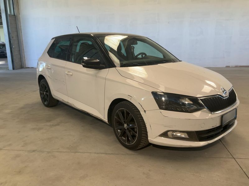 Skoda Fabia 1.0 MPI Ambition 2016 – снимка 12