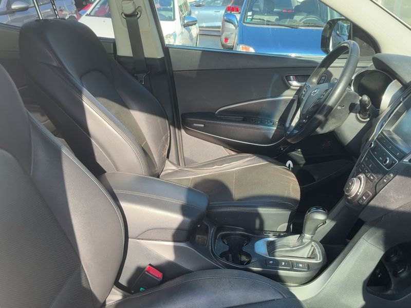 Hyundai Santa Fe 2.2 CRDi Executive 4WD 2016 – снимка 16