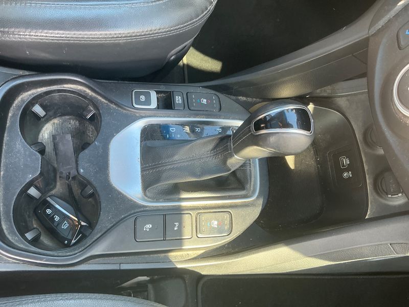 Hyundai Santa Fe 2.2 CRDi Executive 4WD 2016 – снимка 28