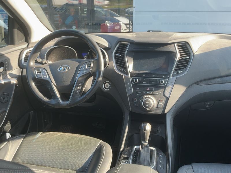 Hyundai Santa Fe 2.2 CRDi Executive 4WD 2016 – снимка 17