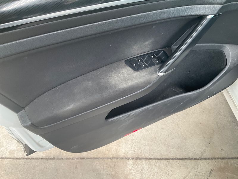 Volkswagen Golf VII 1.6 TDI Highline BlueMotion Tech 2013 – снимка 24