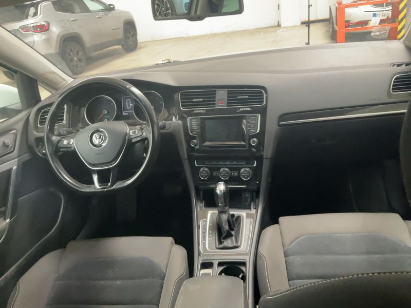 Volkswagen Golf VII 1.6 TDI Highline BlueMotion Tech 2013 – снимка 17