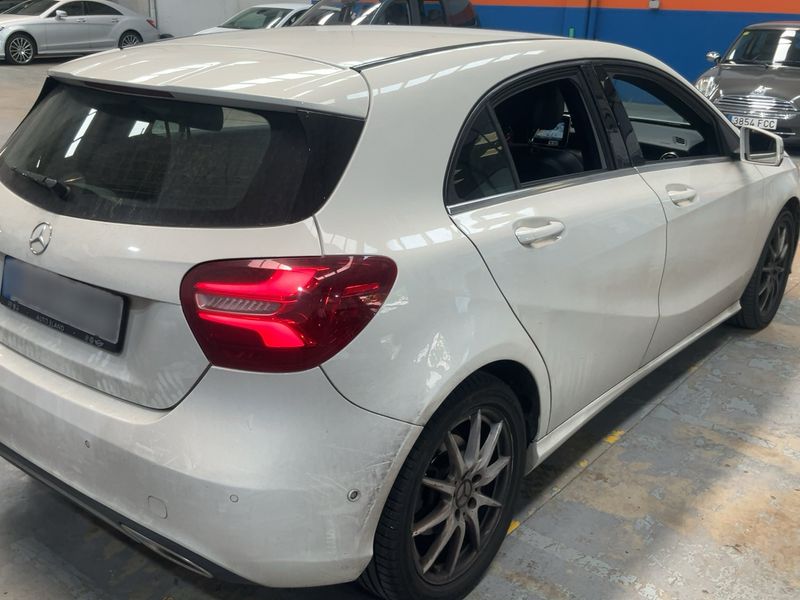 Mercedes-Benz A-Klasse A 180 CDI BlueEfficiency Urban 2016 – снимка 8