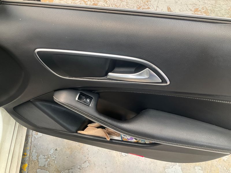 Mercedes-Benz A-Klasse A 180 CDI BlueEfficiency Urban 2016 – снимка 32