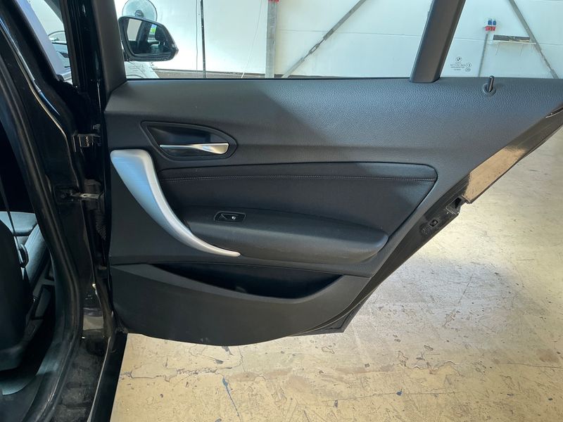 BMW 1er 118d Sport Line 2016 – снимка 37