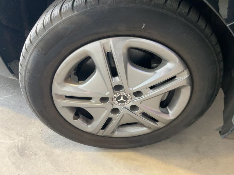 Mercedes-Benz T-Klasse T 180 d Style 2025 – снимка 11