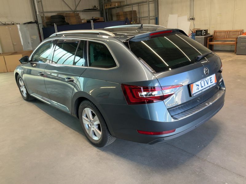Skoda Superb 2.0 TDI Laurin & Klement 4x4 2019 – снимка 6