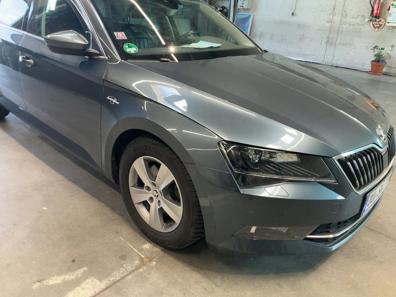Skoda Superb 2.0 TDI Laurin & Klement 4x4 2019 – снимка 12