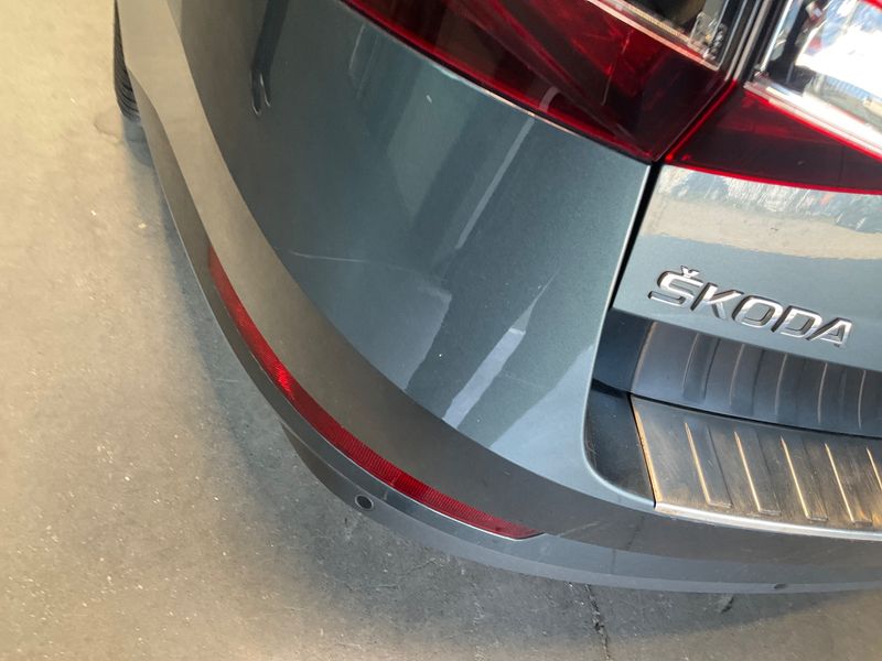 Skoda Superb 2.0 TDI Laurin & Klement 4x4 2019 – снимка 30