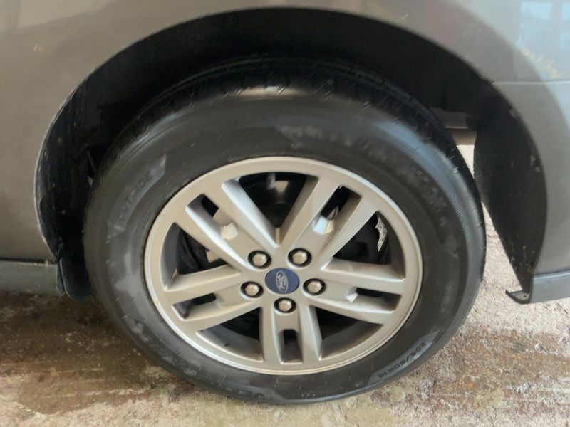 Ford Grand Tourneo Connect 1.5 TDCi EcoBlue Titanium 2020 – снимка 5