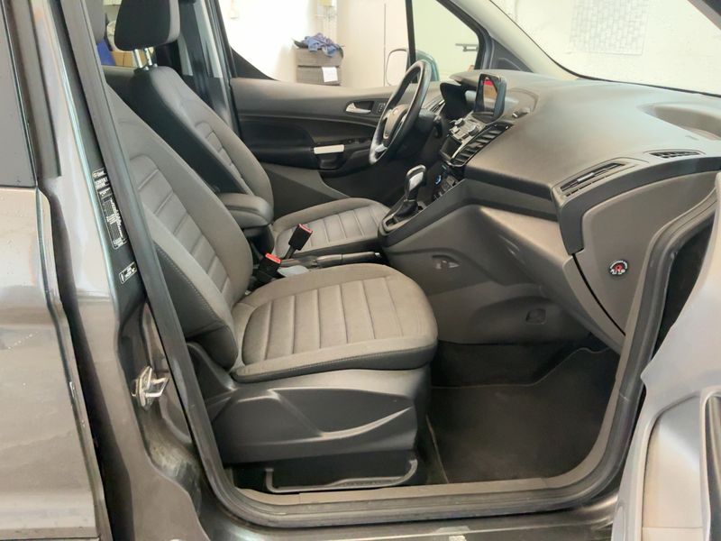 Ford Grand Tourneo Connect 1.5 TDCi EcoBlue Titanium 2020 – снимка 17