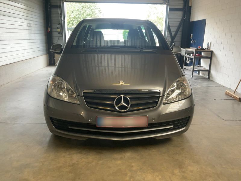 Mercedes-Benz A-Klasse A 160 CDI Classic 2011 – снимка 14
