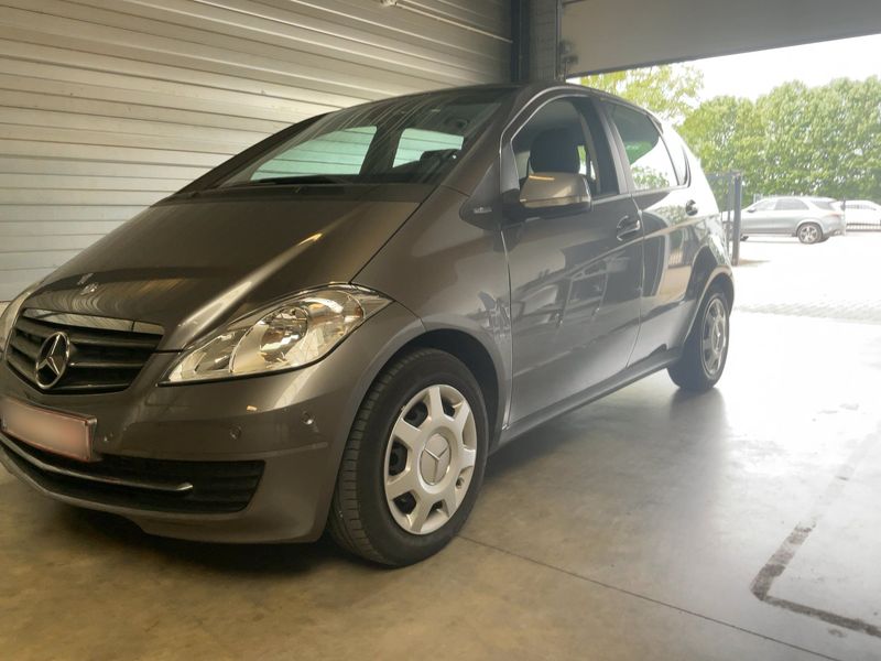 Mercedes-Benz A-Klasse A 160 CDI Classic 2011 – снимка 2