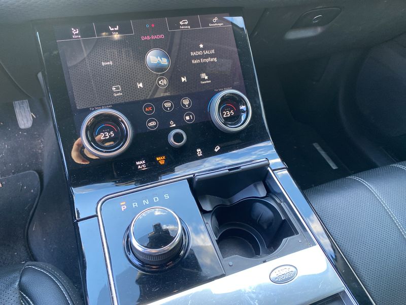 Land Rover Range Rover Velar 2.0 Diesel S 2018 – снимка 21