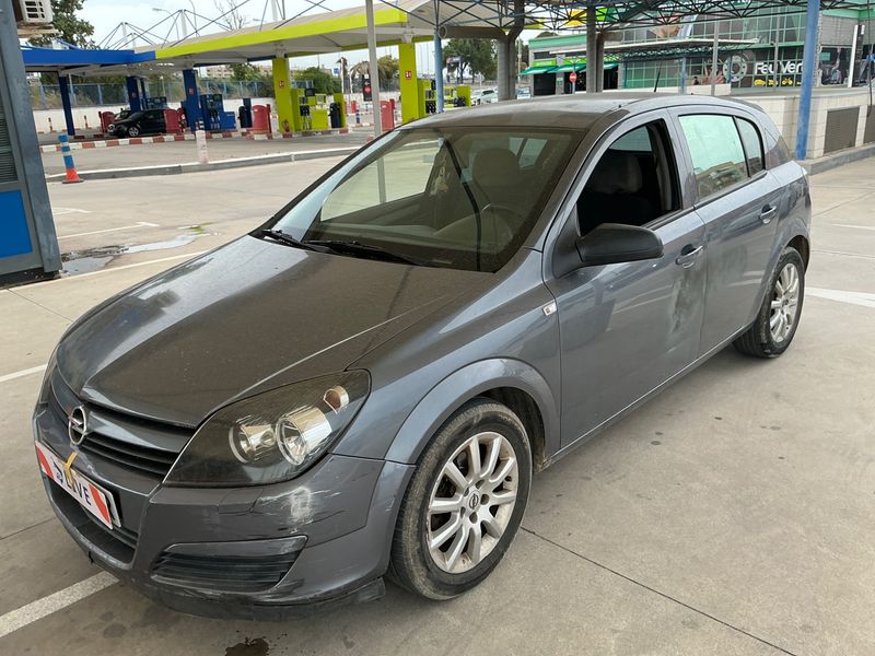 Opel Astra 1.7 CDTI Enjoy 2004 – снимка 1
