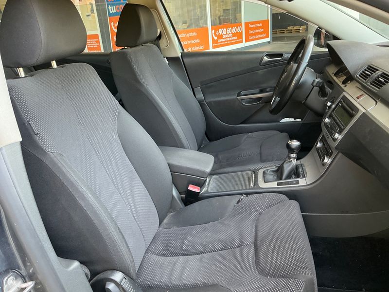 Volkswagen Passat 2.0 TDI Advance Plus 2010 – снимка 3