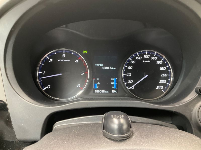 Mitsubishi Outlander 2.2 DI-D Invite ClearTec 2WD 2013 – снимка 18