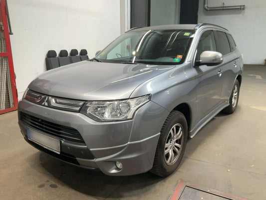 Mitsubishi Outlander 2.2 DI-D Invite ClearTec 2WD 2013 – снимка 1