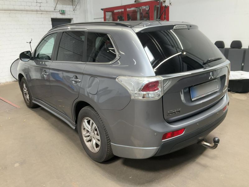 Mitsubishi Outlander 2.2 DI-D Invite ClearTec 2WD 2013 – снимка 6