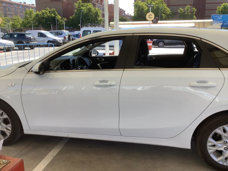 Kia cee'd 1.0 TGDI Drive 2023 – снимка 4