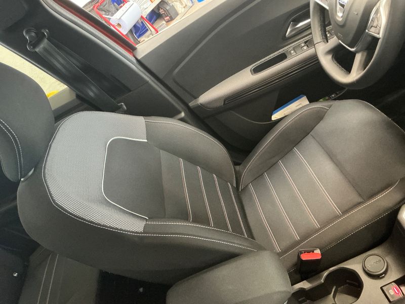 Dacia Jogger 1.0 TCe LPG Extreme+ 2022 – снимка 23