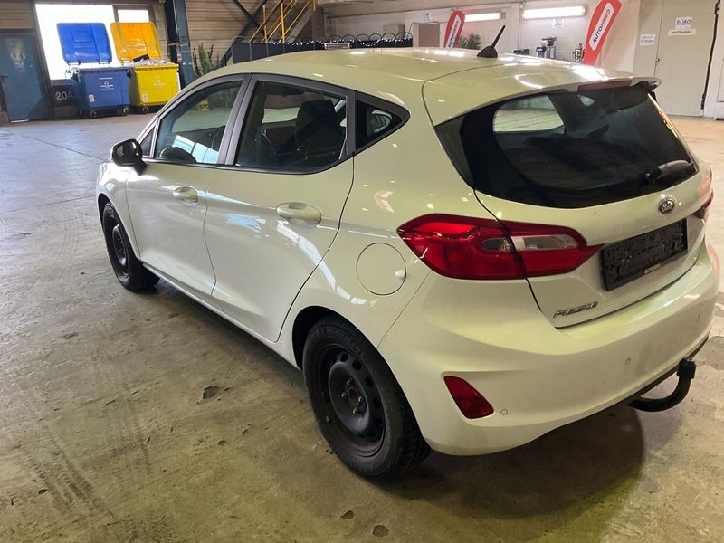Ford Fiesta 1.1 Cool&Connect 2018 – снимка 6